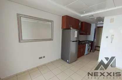 Apartment - 1 Bathroom for rent in Lake View Tower - JLT Cluster B - Jumeirah Lake Towers - Dubai