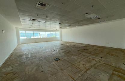 Office Space - Studio - 1 Bathroom for rent in Al Garhoud - Dubai