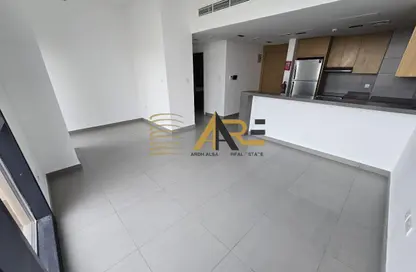 Apartment - 2 Bedrooms - 2 Bathrooms for rent in Al Mamsha - Muwaileh - Sharjah