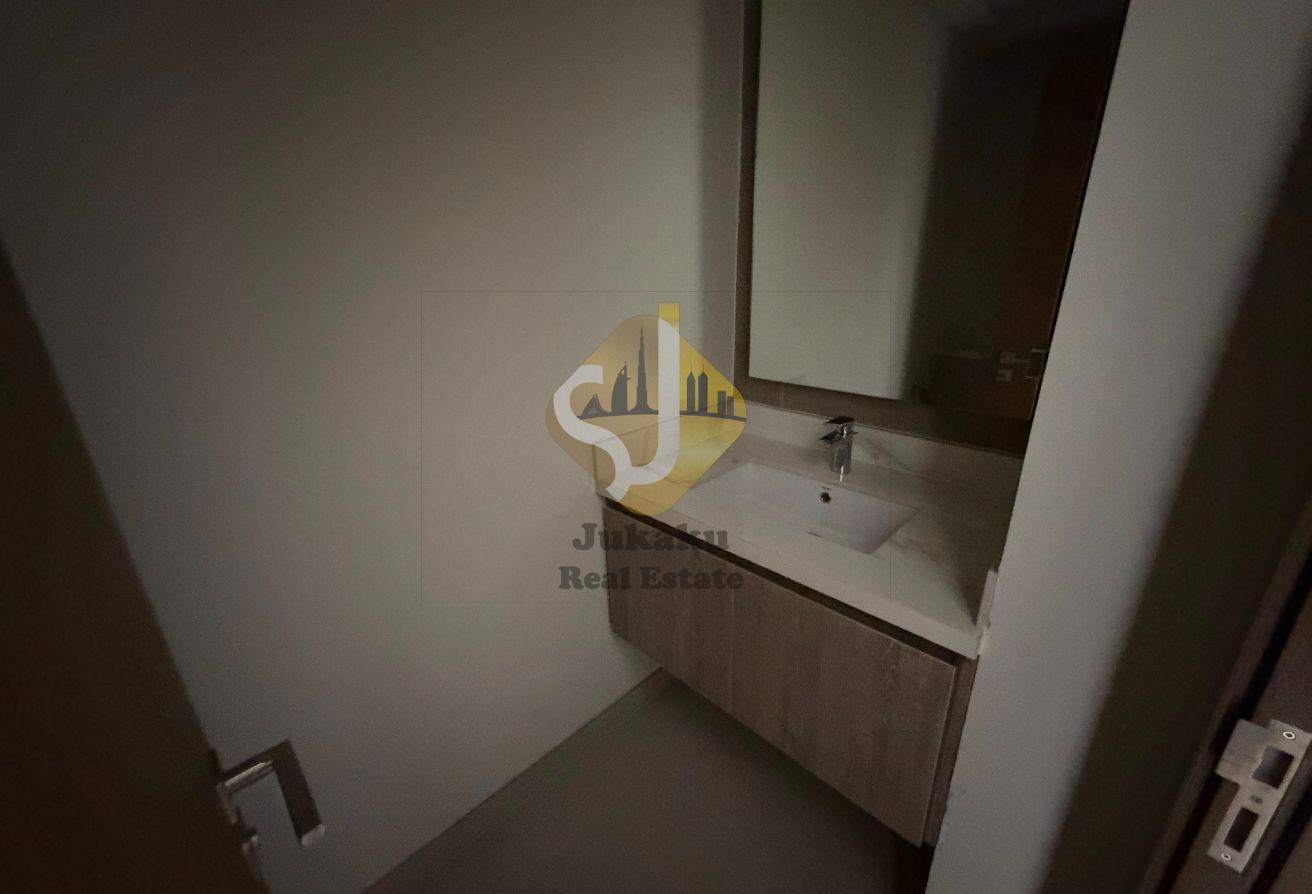 Resort Style | 1BED | Well Maintained | Spacious photo 12
