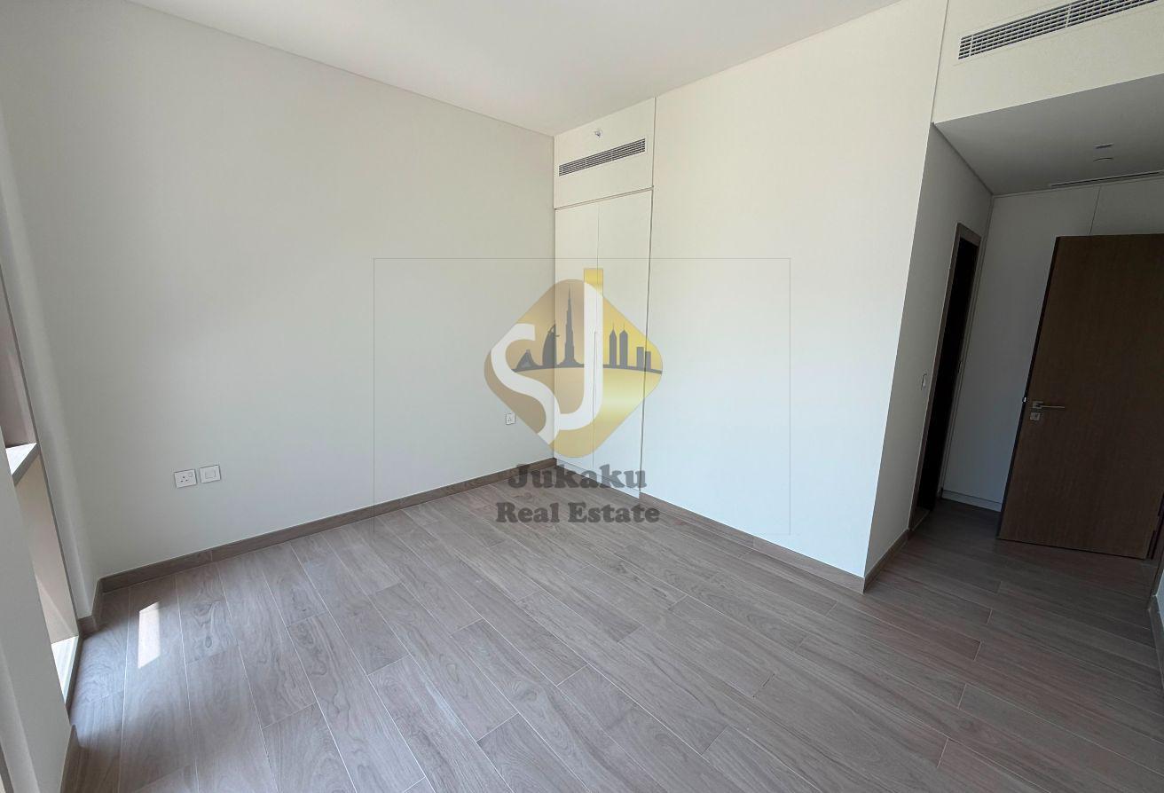 Resort Style | 1BED | Well Maintained | Spacious photo 9