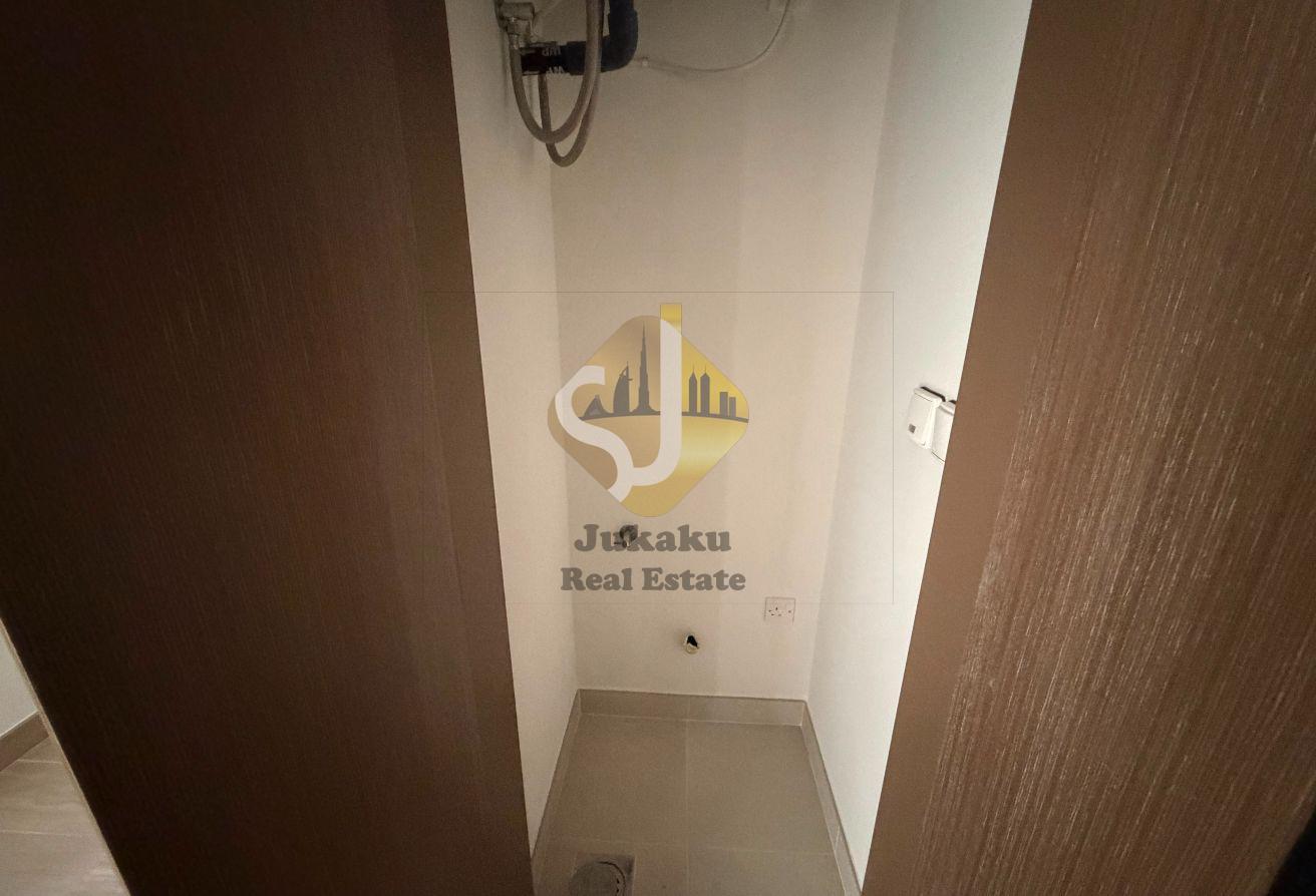 Resort Style | 1BED | Well Maintained | Spacious photo 10