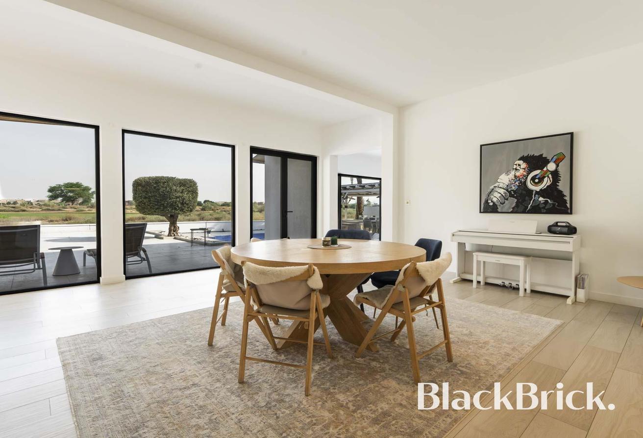 Exclusive | Fully Upgraded | Golf Course View photo 12