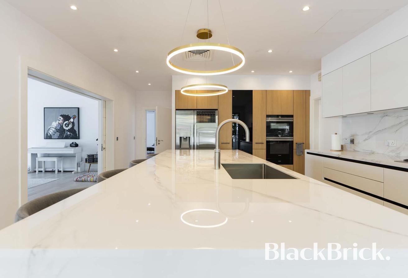 Exclusive | Fully Upgraded | Golf Course View photo 10