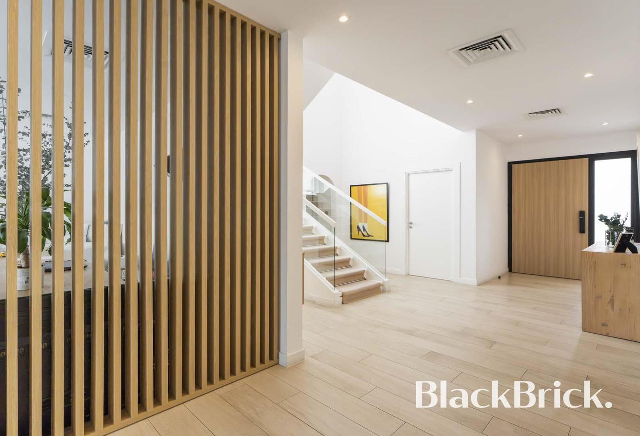 Exclusive | Fully Upgraded | Golf Course View photo 7