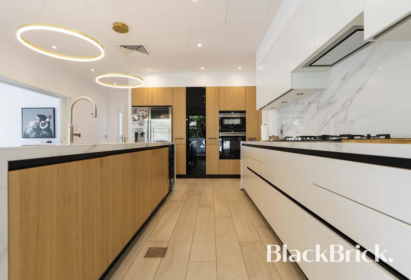 Exclusive | Fully Upgraded | Golf Course View photo 11
