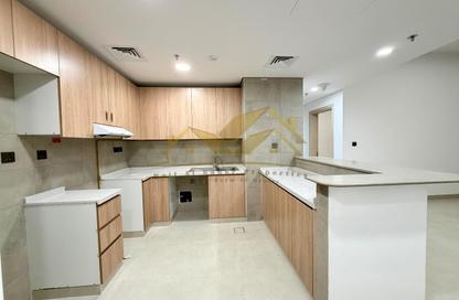 Apartment - 1 Bedroom - 2 Bathrooms for rent in Jumeirah Garden City - Al Satwa - Dubai
