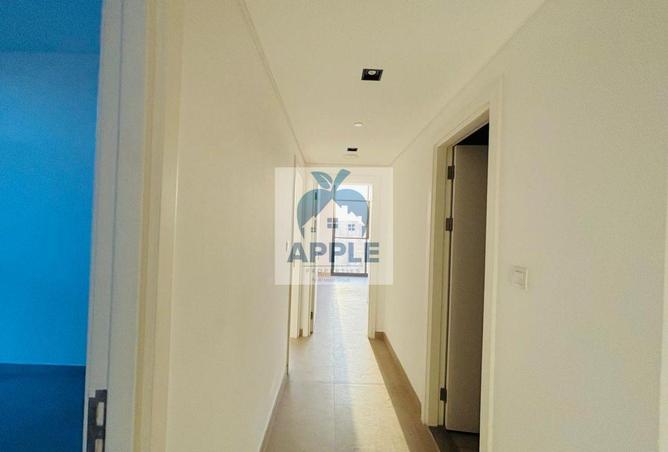 104689184 - Property Image 3