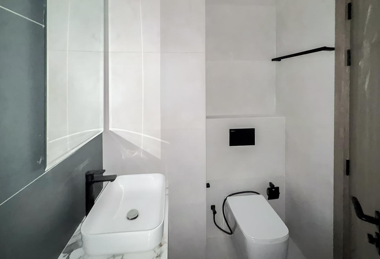 Prime Location | Balcony | Unfurnished | Vacant photo 10