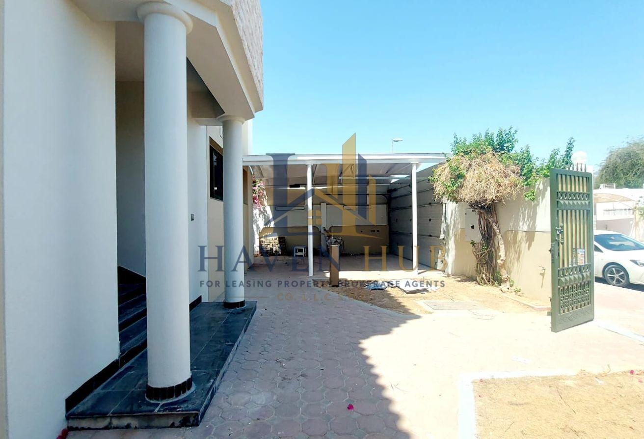 5 BR Villa in Jumeirah | Private Pool | 10012 Sqft photo 5