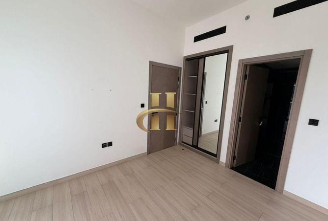 77789277 - Property Image 3