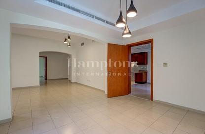 Villa - 4 Bedrooms - 4 Bathrooms for rent in Ghadeer 1 - Ghadeer - The Lakes - Dubai