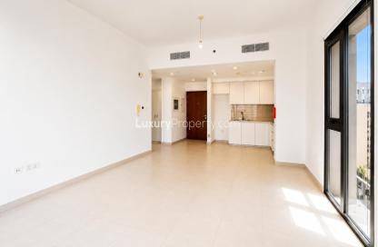 Apartment - 1 Bedroom - 1 Bathroom for rent in Hayat Boulevard 1A - Hayat Boulevard 1 - Hayat Boulevard - Town Square - Dubai