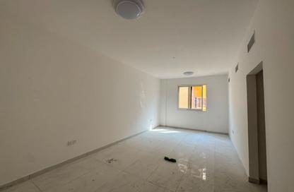 Apartment - 6 Bedrooms - 3 Bathrooms for rent in Al Mowaihat 3 - Al Mowaihat - Ajman