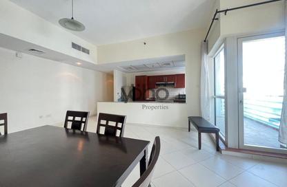 Apartment - 2 - 2 for rent in Cascades Tower - Dubai Marina - Dubai