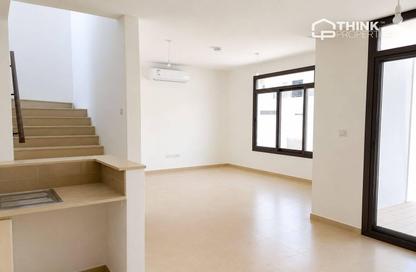 Townhouse - 3 - 3 for rent in Hayat Townhouses - Town Square - Dubai