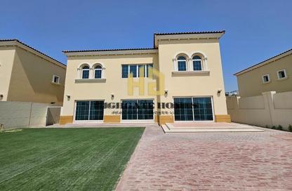 Villa - 4 Bedrooms - 4 Bathrooms for rent in District 8 - Jumeirah Park - Dubai