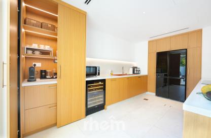 Villa - 3 Bedrooms - 4 Bathrooms for sale in Springs 14 - The Springs - Dubai