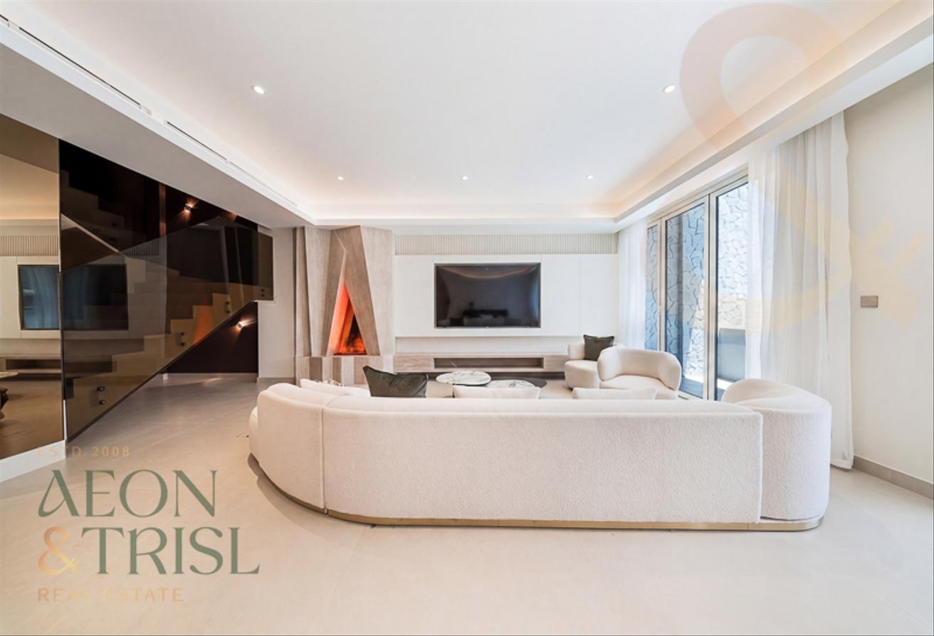 Fully Renovated | Direct Beach Access | Sea View photo 8