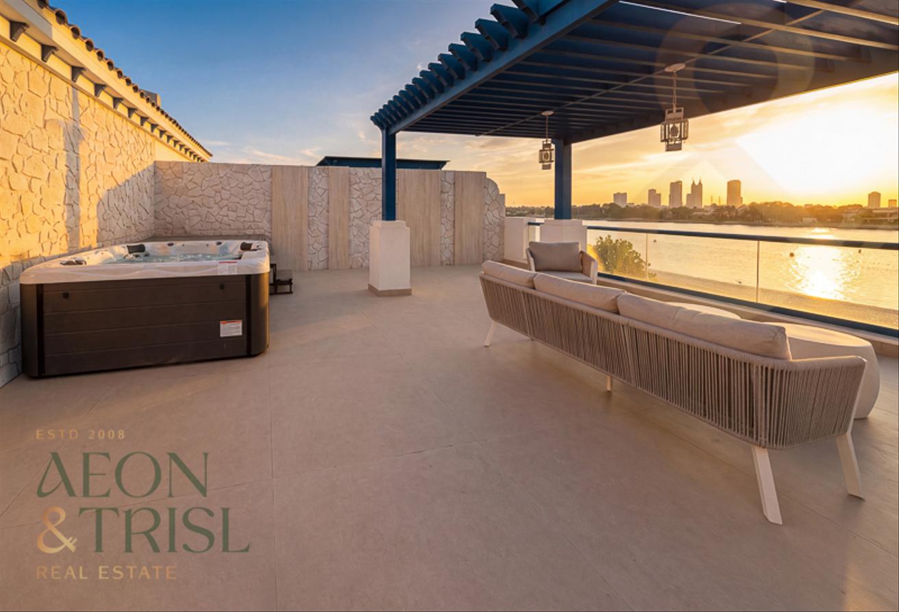 Fully Renovated | Direct Beach Access | Sea View photo 5