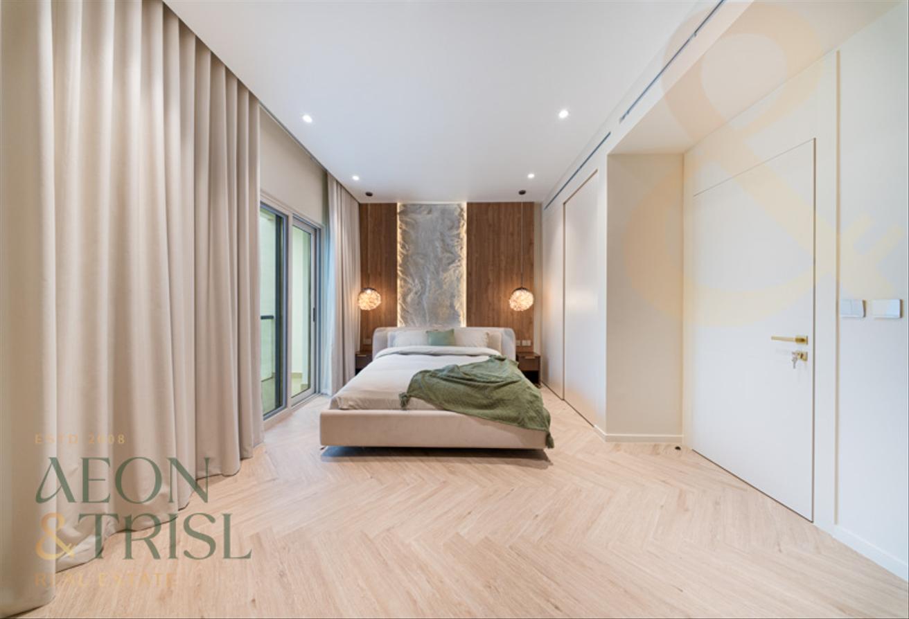 Fully Renovated | Direct Beach Access | Sea View photo 18