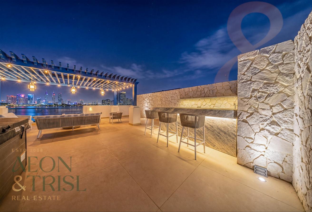 Fully Renovated | Direct Beach Access | Sea View photo 4