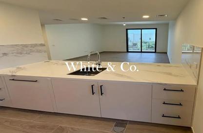 Apartment - 2 Bedrooms - 2 Bathrooms for sale in The Hamilton - Town Square - Dubai