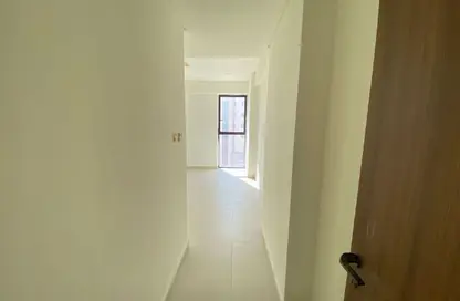 شقة - 2 غرف نوم - 3 حمامات للايجار في الفلاح - تجارية مويلح - الشارقة