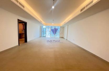 Apartment - 4 Bedrooms - 5 Bathrooms for rent in Corniche Road - Abu Dhabi