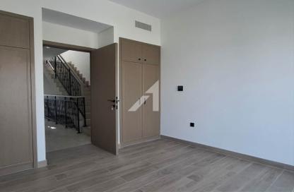 Townhouse - 5 - 6 for sale in Santorini - Damac Lagoons - Dubai Townhouse - 5 - 6 for sale in Santorini - Damac Lagoons - Dubai