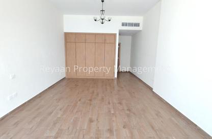 Apartment - 1 - 2 for rent in Dubai Star Building - Al Nahda 1 - Al Nahda - Dubai