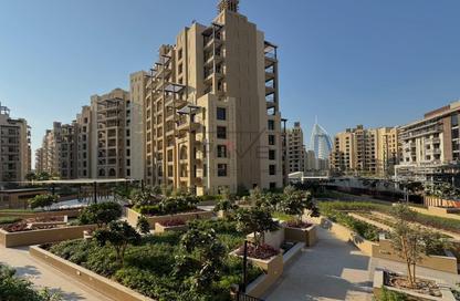 Apartment - 3 Bedrooms - 4 Bathrooms for sale in Al Jazi - Madinat Jumeirah Living - Umm Suqeim - Dubai