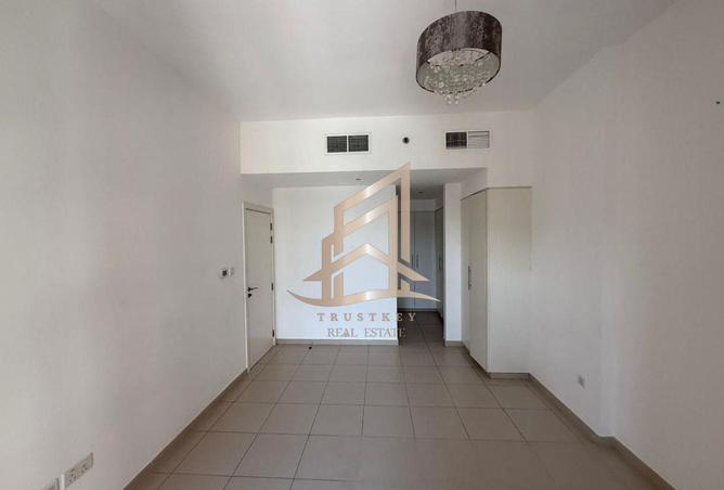 73119915 - Property Image 2