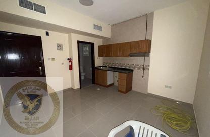 Apartment - Studio - 1 Bathroom for rent in Al Musalla - Al Gharb - Sharjah Apartment - Studio - 1 Bathroom for rent in Al Musalla - Al Gharb - Sharjah