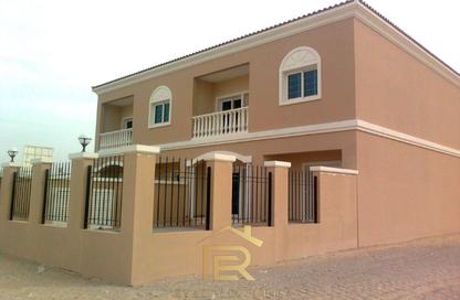Villa - 3 Bedrooms - 4 Bathrooms for rent in District 12 - Jumeirah Village Circle - Dubai