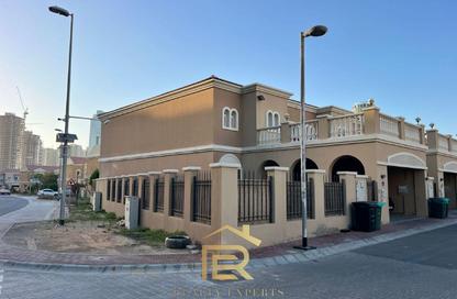 Villa - 3 Bedrooms - 4 Bathrooms for rent in District 12 - Jumeirah Village Circle - Dubai