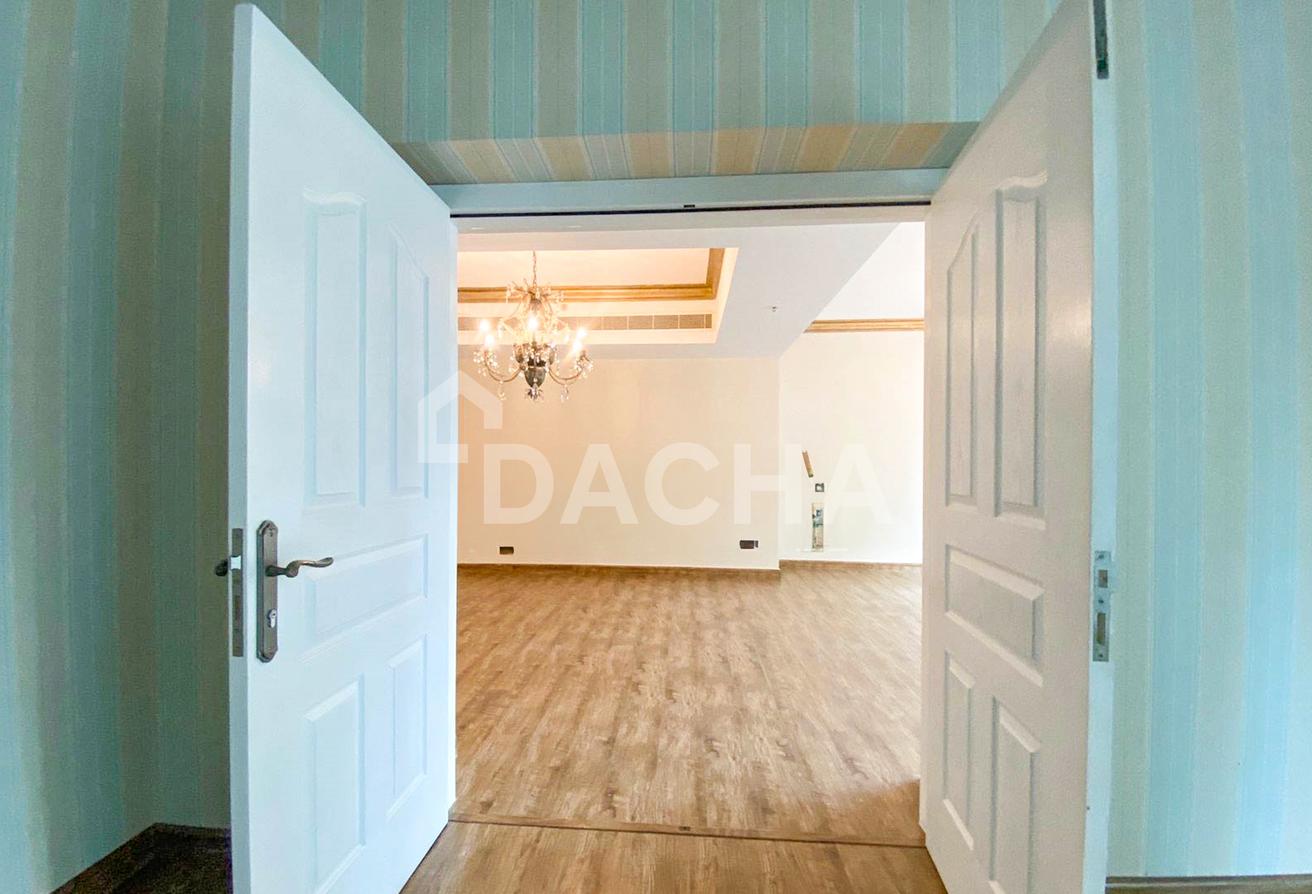 New to Market | Upgraded 4BR | Chiller Free photo 7