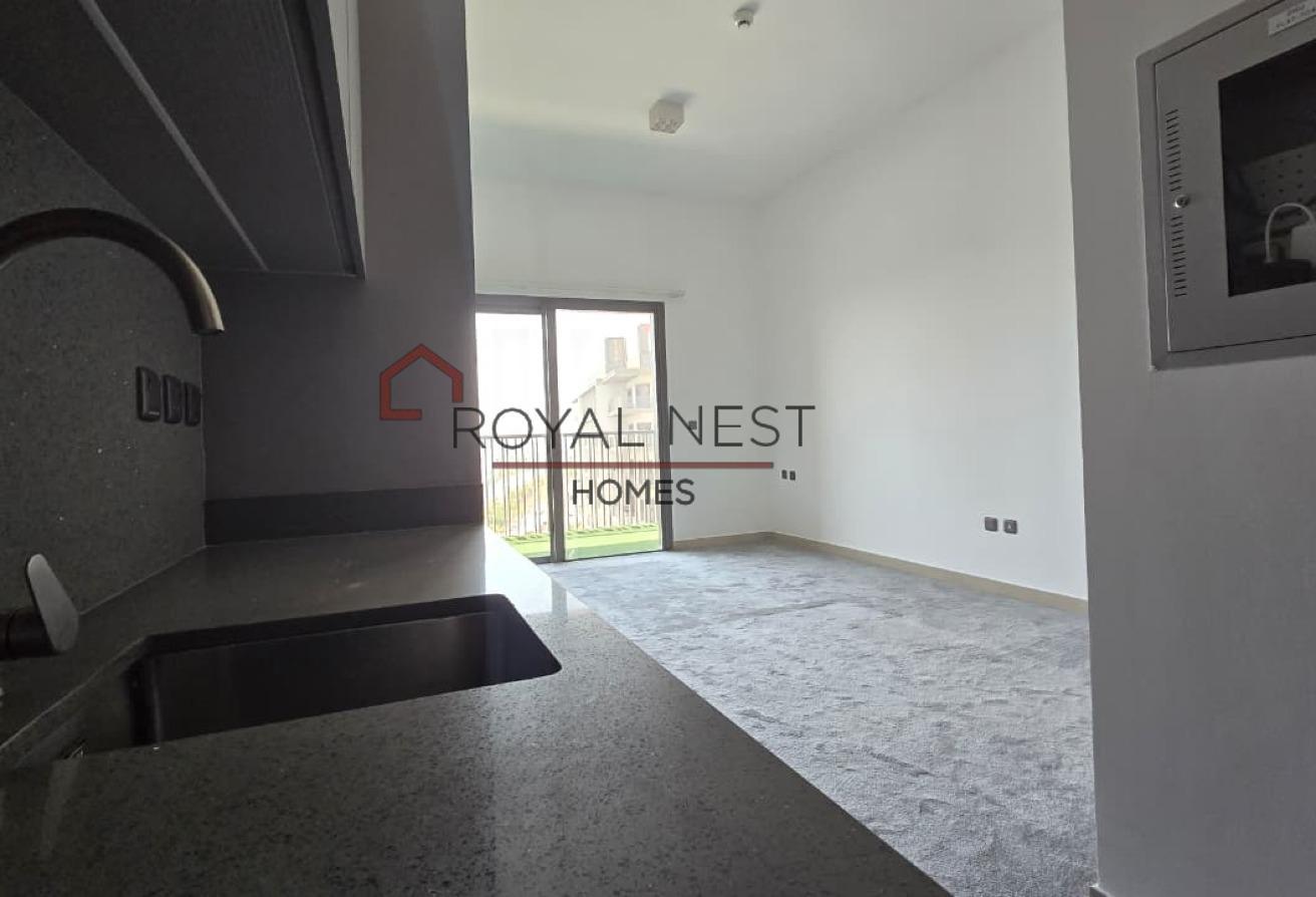 Big Unit | Mid Floor | Lowest in the market photo 5