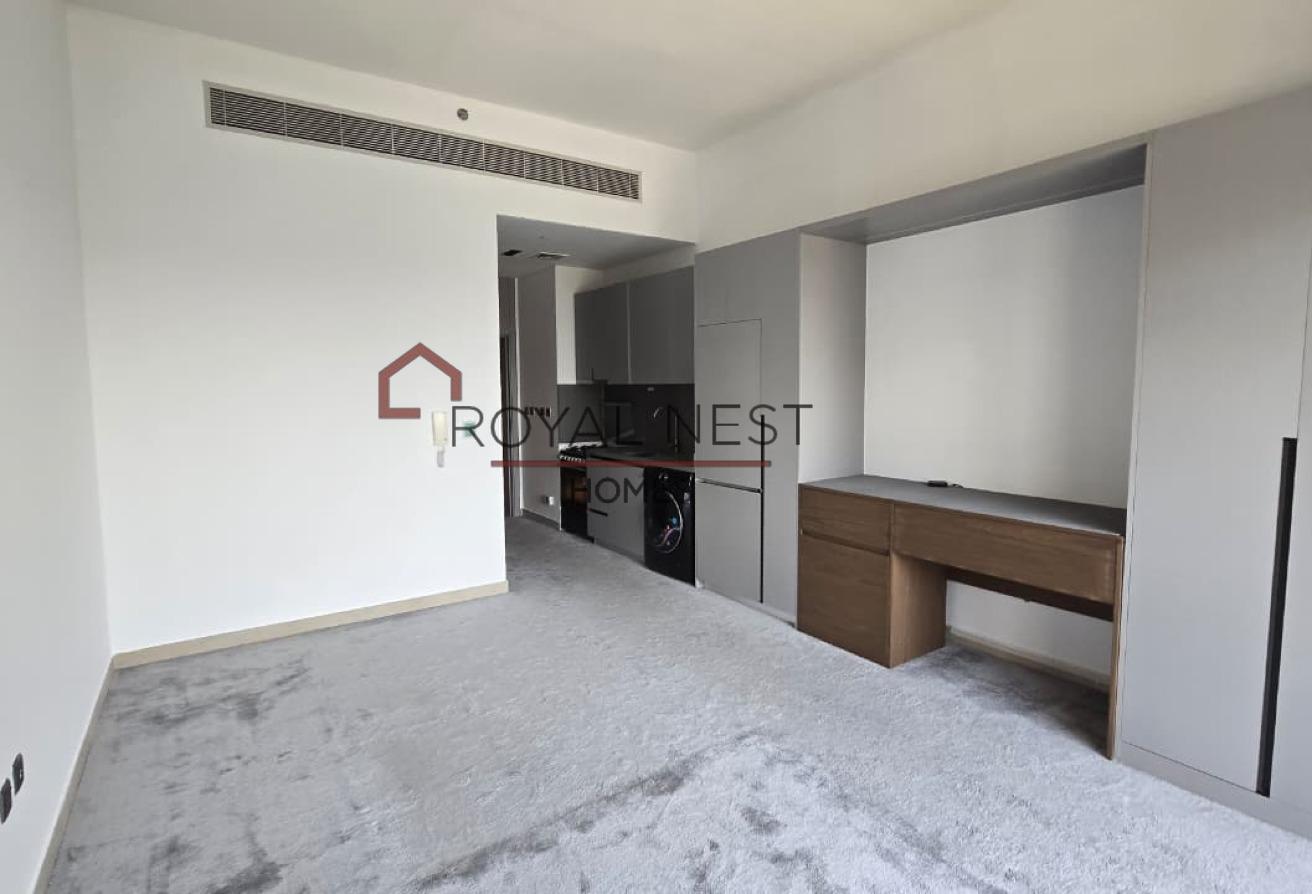 Big Unit | Mid Floor | Lowest in the market photo 3