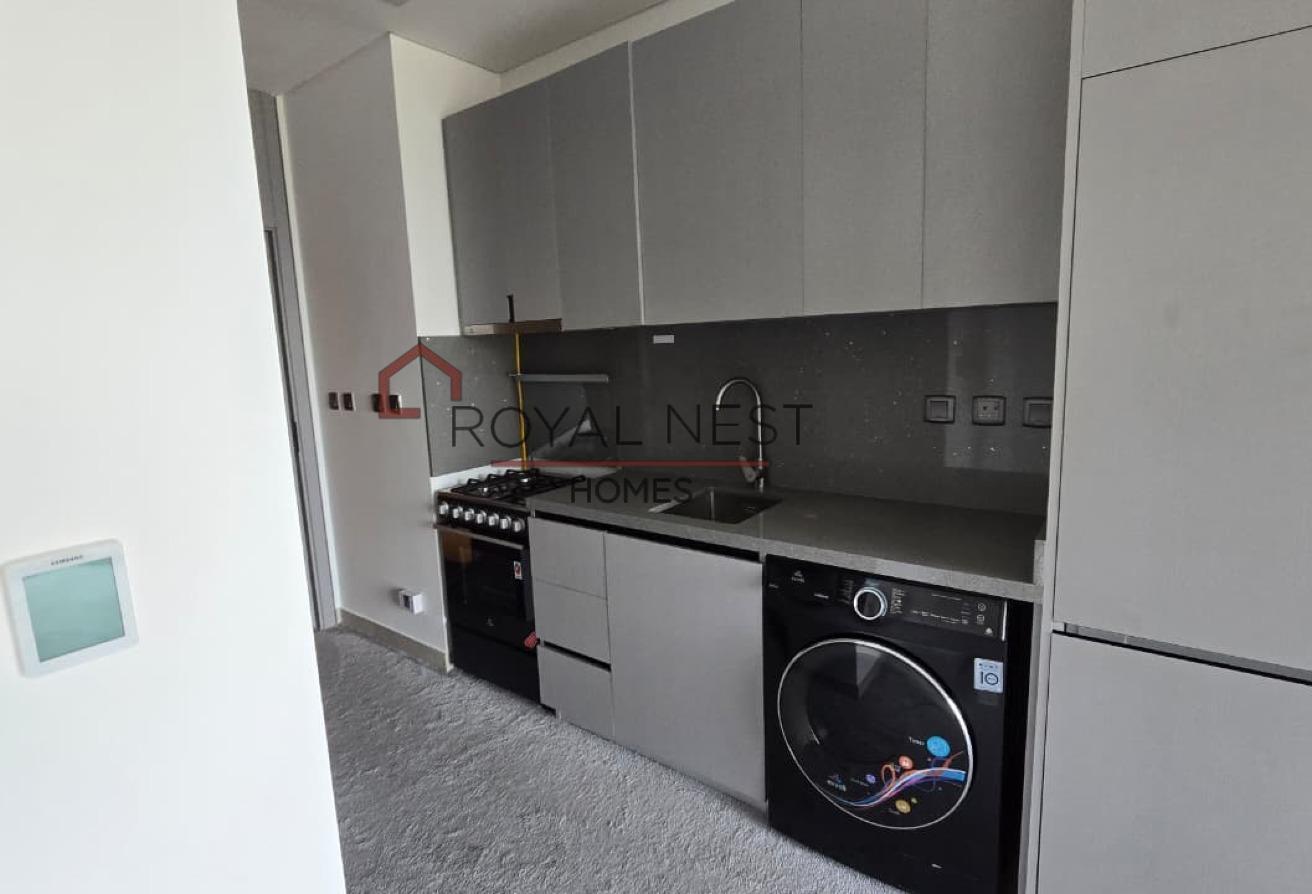 Big Unit | Mid Floor | Lowest in the market photo 4