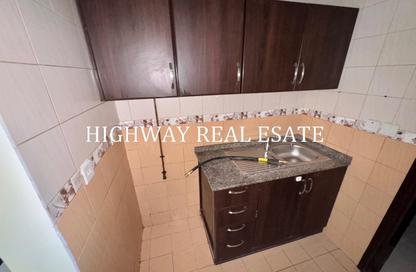 Apartment - Studio - 1 for rent in Muwaileh 29 Building - Muwaileh - Sharjah