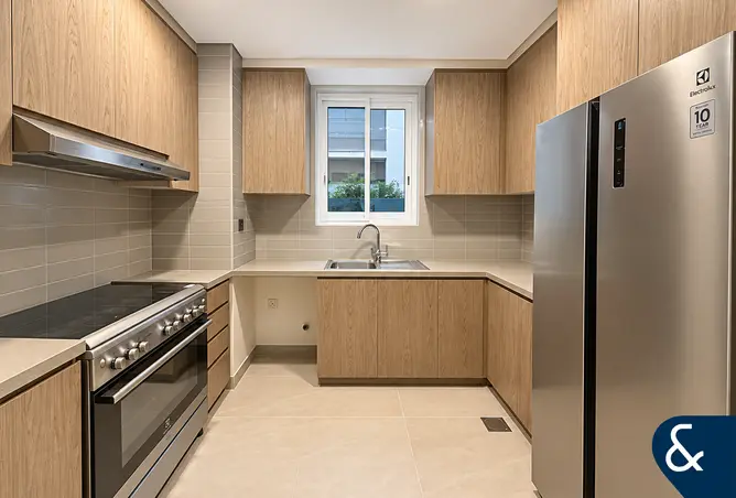146423976 - Property Image 3