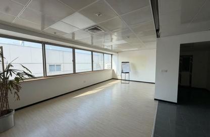 Office Space - Studio - 2 for rent in Al Khaleej Building - Al Karama - Bur Dubai - Dubai