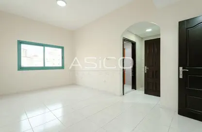 Apartment - 1 Bedroom - 1 Bathroom for rent in Sultan Lootah Building - Al Muraqqabat - Deira - Dubai
