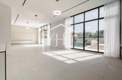 Villa - 5 Bedrooms - 6 Bathrooms for sale in Jumeirah Park Homes - Jumeirah Park - Dubai