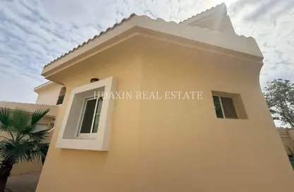 Villa - 4 Bedrooms - 5 Bathrooms for rent in Umm Suqeim 2 Villas - Umm Suqeim 2 - Umm Suqeim - Dubai