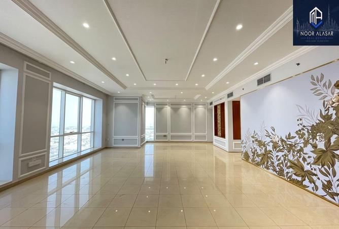 3BR+MAID ROM BEHIND METRO FULL UPGRADE READY photo 3
