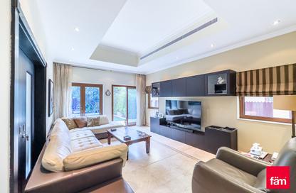 Villa - 3 - 4 for sale in Dubai Style - North Village - Al Furjan - Dubai