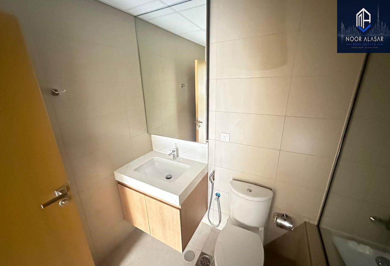 Premium 3BHK | Metro Access | Full Amenities photo 11
