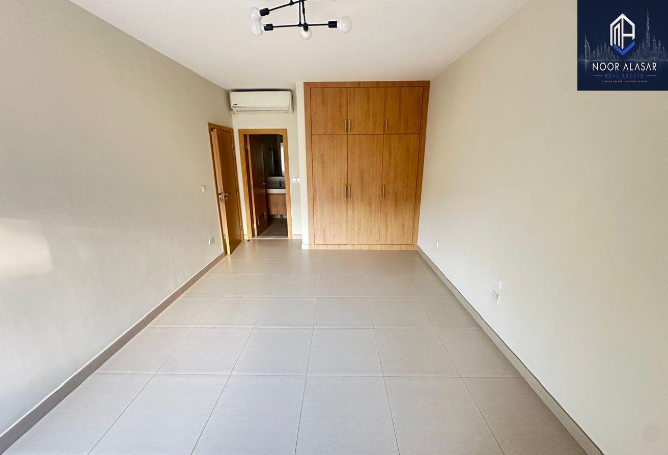 Premium 3BHK | Metro Access | Full Amenities photo 5